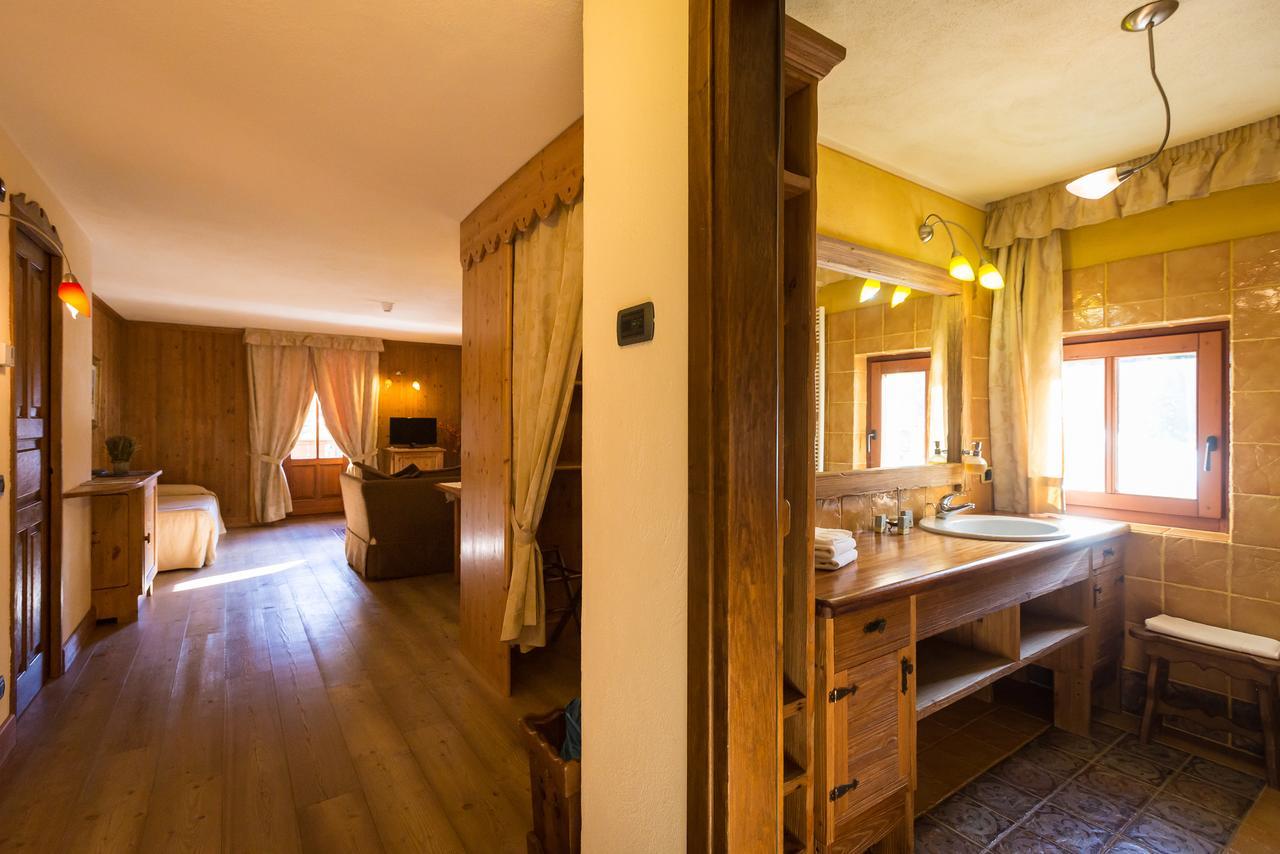 Hotel Lyshaus Gressoney-Saint-Jean Esterno foto