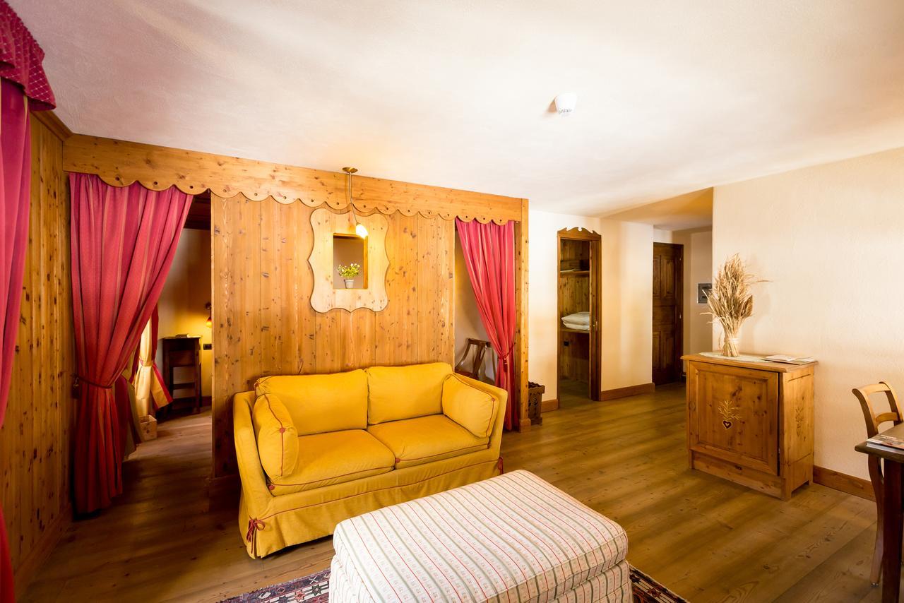 Hotel Lyshaus Gressoney-Saint-Jean Esterno foto