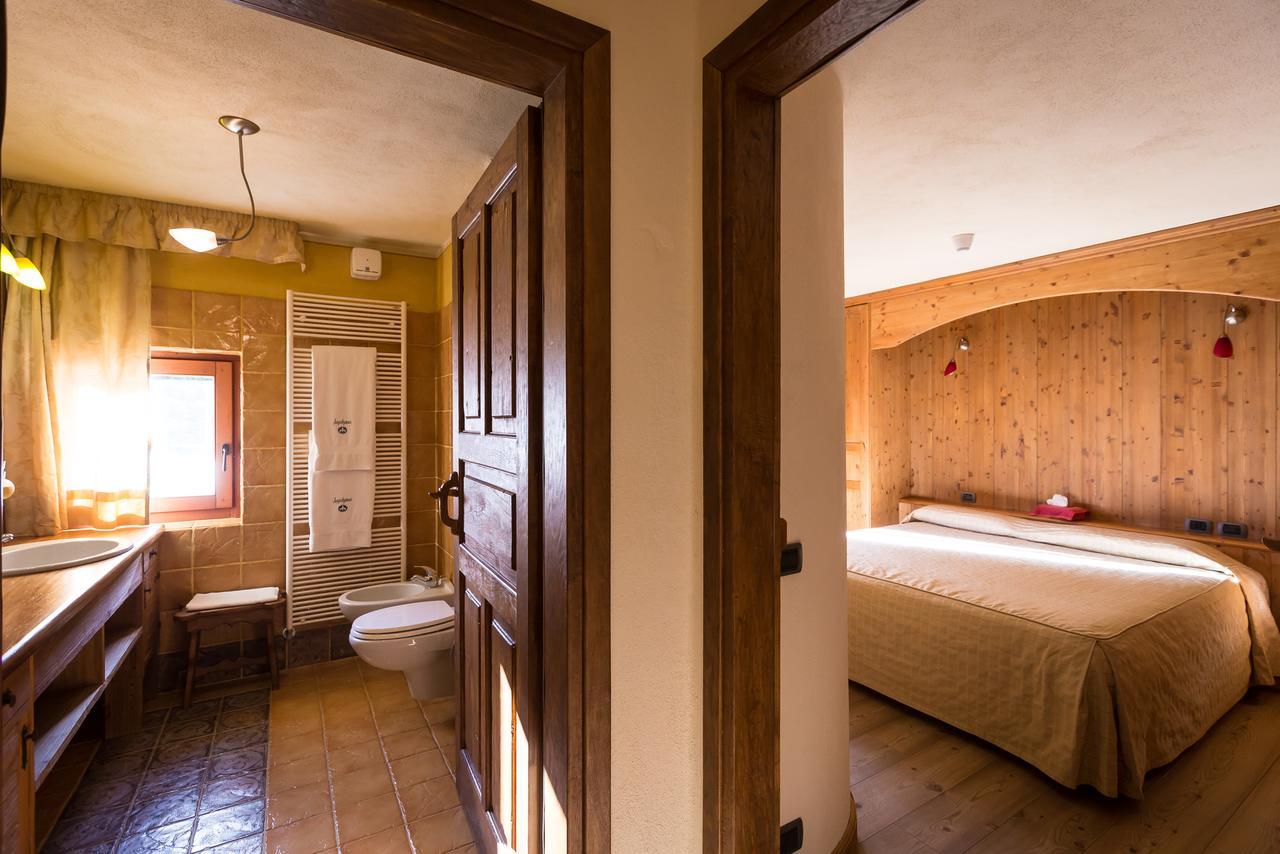 Hotel Lyshaus Gressoney-Saint-Jean Esterno foto